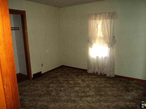 Property photo 2 - 3 Bedroom Ranch Home Real Estate Auction